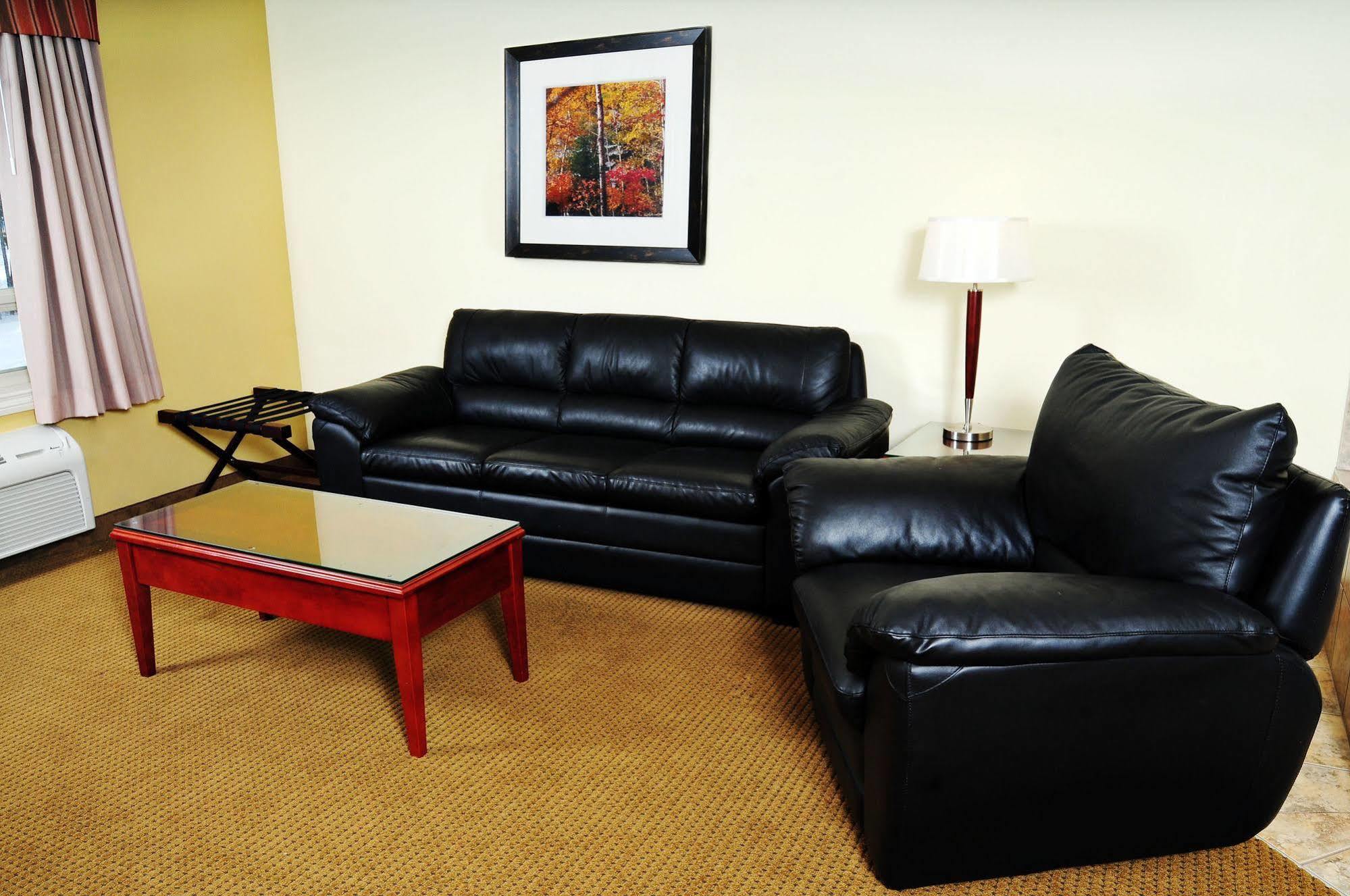 Trend Mountain Hotel & Conference Centre Tumbler Ridge المظهر الخارجي الصورة