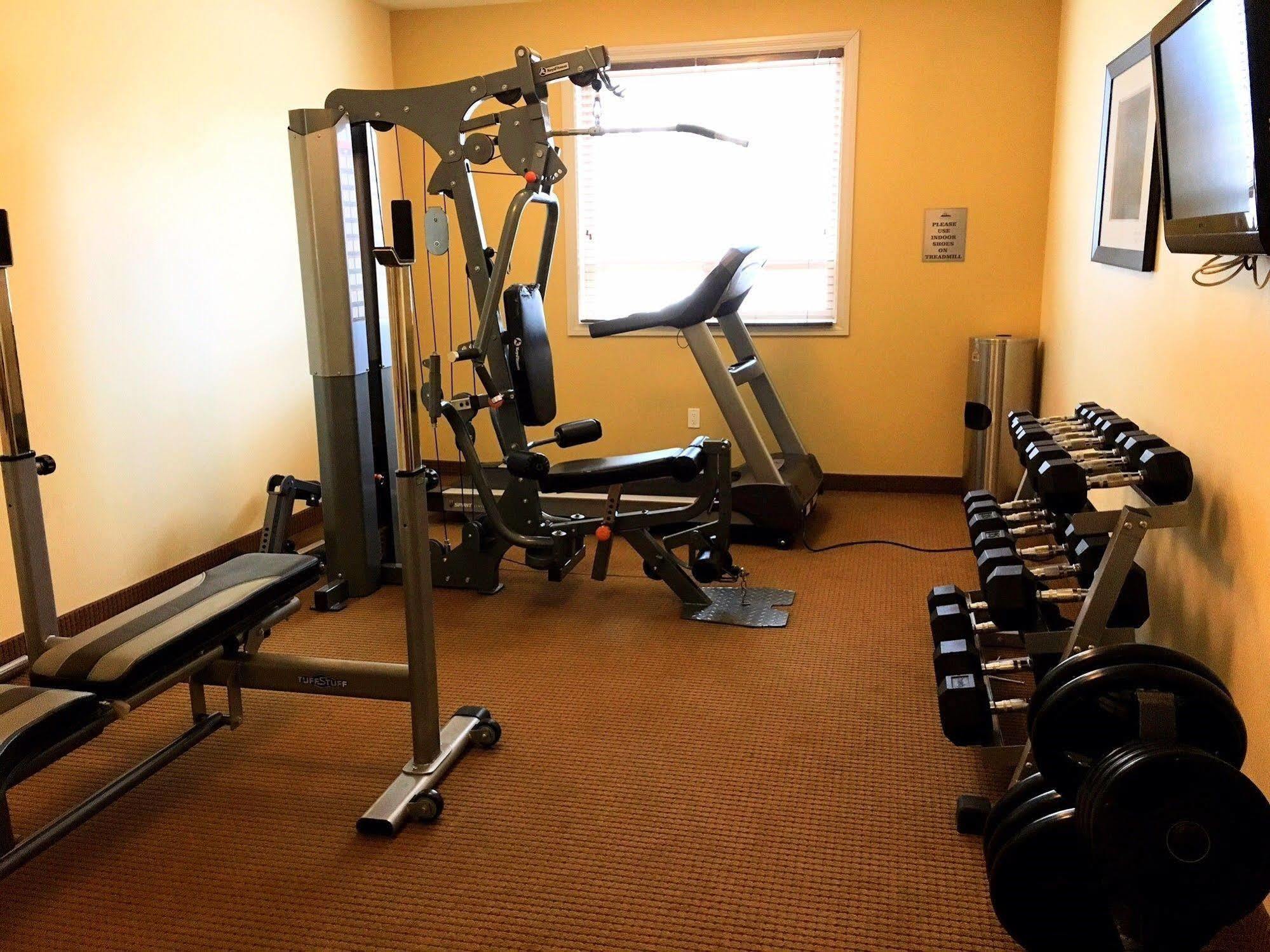 Trend Mountain Hotel & Conference Centre Tumbler Ridge المظهر الخارجي الصورة
